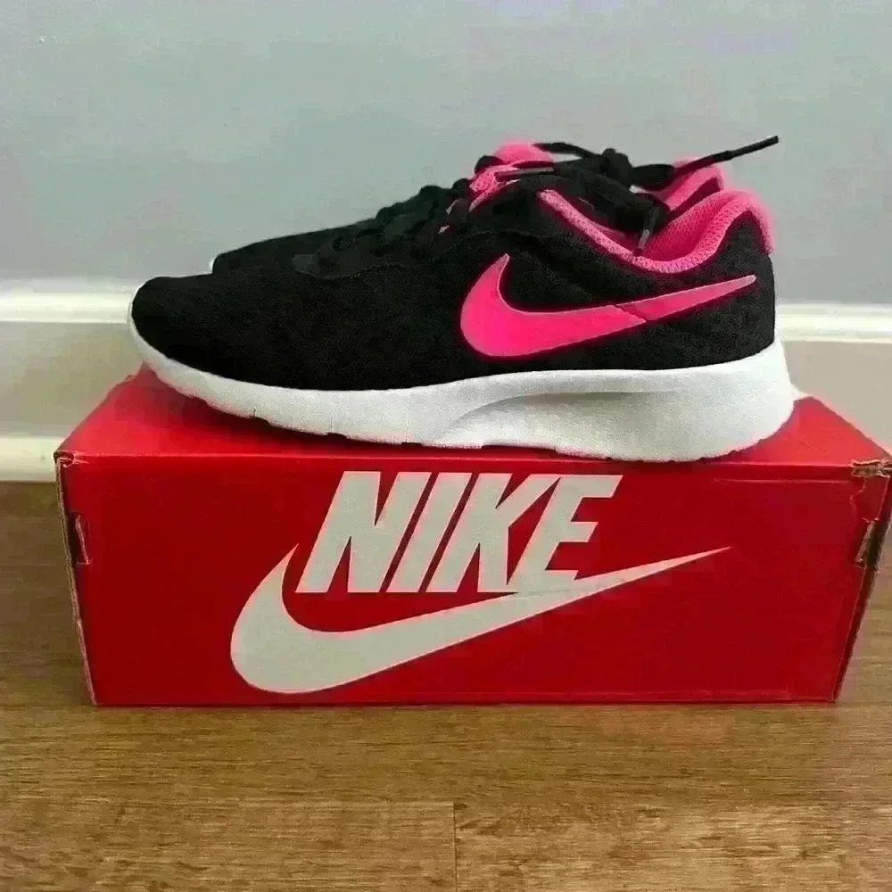 Kids Nike Tanjun size 5Y - Picture 3 of 6